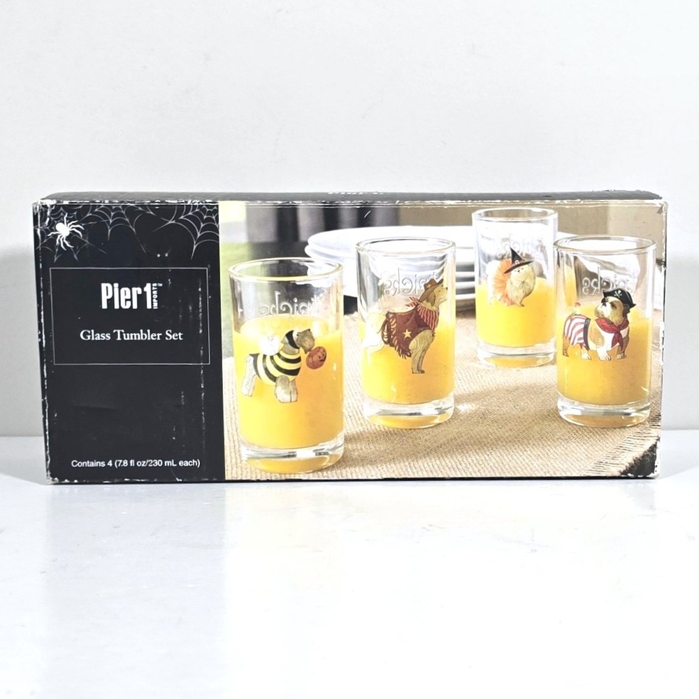 Pier 1 Glass Tumbler Set 7.8oz Clear Halloween Dogs Tricks for Treats 4pc
Vtg